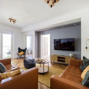 Premium 4BR Apartment near Buda Castle