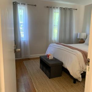 Travelers House - 2 Bedroom,1 Bathroom - 2 Miles to Capitol Hill