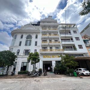 Royal Hotel