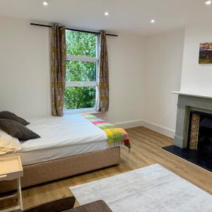 The Finchley Grand Flat II