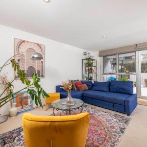 Central Braddon Retreat near Cafes and Culture