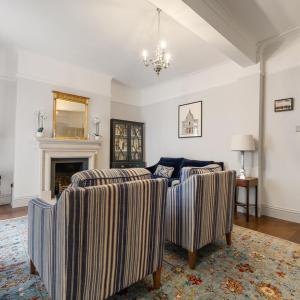 Elegant West Kensington Apartment