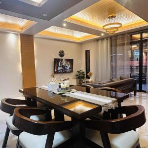 Sofia's Unit - 2 Bedroom with complimentary breakfast