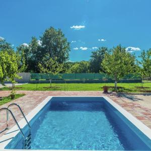 Holiday Home in Zemunik Donji with Pool