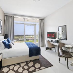 VayK - Cozy Hotel-Style Studio in Damac Hills