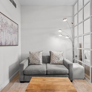 Cozy Furnished Studio near metro