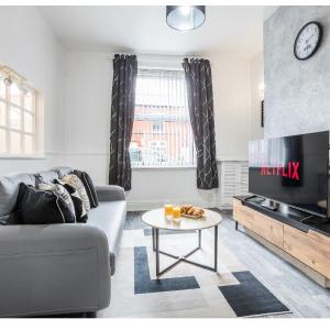 Modern 3BD House - Free parking - Fast WiFi