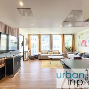 UrbanFlat 128 - Champs-Elysees Iconic Penthouse