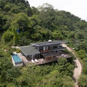Villa with Stunning Isla Tortuga Ocean View, Near Curu Park & Ferry in Blue Zone