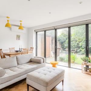 New! Peaceful 2BR House with Garden, Zone 2