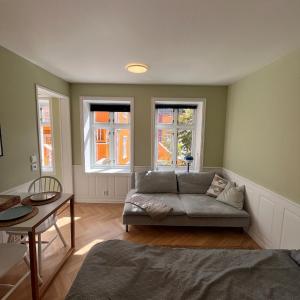 Cozy apartment with backyard and close to public transport