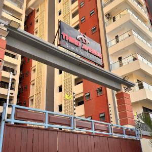 3rd Avenue Beach Apartments 3bedroom plus DSQ in Nyali