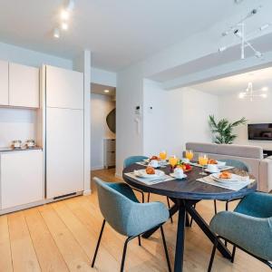 Luxurious 2-BR flat Near NATO & EU