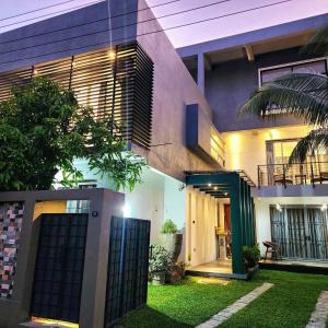 Trendy Terrace Luxury Apartment