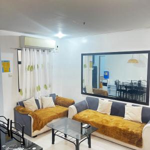 Cozy 3BR Family Home with Shared Pool Access