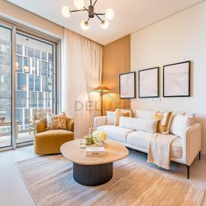 Luxury 1BR Stay, Connected to Dubai Mall and Burj Khalifa, Vida Dubai Mall Tower 2, Downtown Dubai by Deluxe Holiday Homes