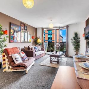 Anime Suite 15 Nights Stay with FreePark, Games and Netflix