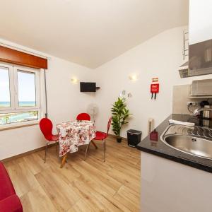 Rising Sun Top-Floor Flat