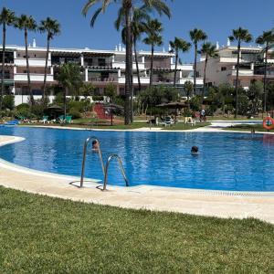 Precioso ático con piscina en Marbella