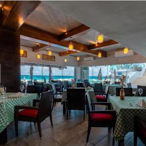 Beachfront studio with a beautiful terrace