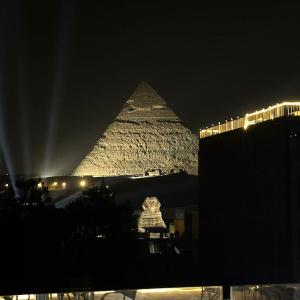 prince pyramids & sphinx stay