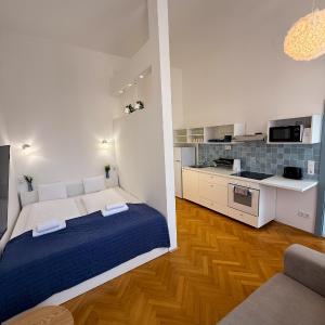 Premium Lily Apartment