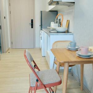 TC6 The One Vacation Apartment Super Value with swimming pool landscape Cooking Allowed