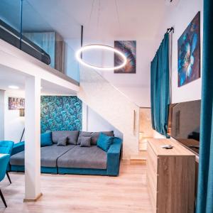 Blue Velvet Suite