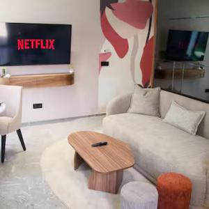 Modern F2 Duplex with Terrace & Rooftop Pool - Racine, Casablanca