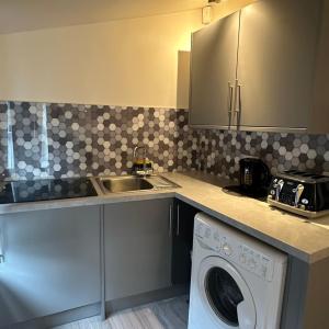 Room 5 - One Bedroom Apartment