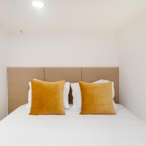 WHome Quiet Retreat Just Minutes from the Buzz