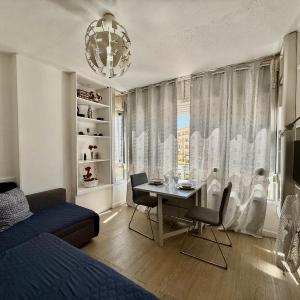 Los Verdiales Central apartment walking distance to the beach