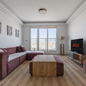 19th Floor Pool,Spa,Fitness Sky View Free Parking