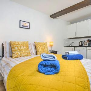 Finest Retreats - Ukulele Studio
