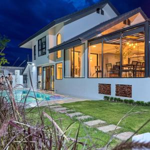 Private Pool Villa Chiang Mai 4BR Luxury Stay Near Airport