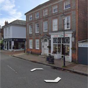 Two bedroom apartment with parking