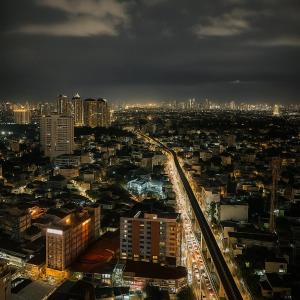 VB Infinity Stay-Vivaldi Residences Cubao 1BR Corner Unit, Infinity Pool