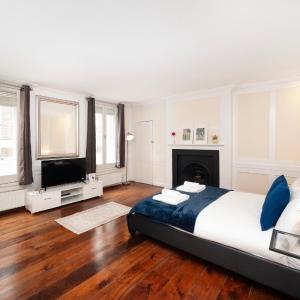 Oxford Street Apartments