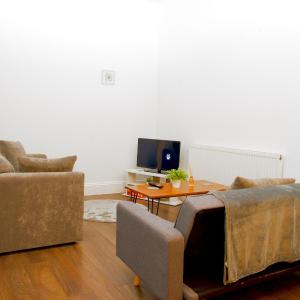 Modern 2 Bed Flat Crouch Hill N19