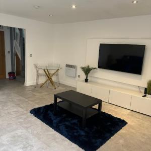 2bed 2bath Gated Eye Candy