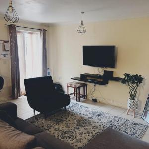 Apartment with Free Parking