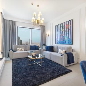 Exquisite 2BR Apartment near Dubai Mall, Downtown Dubai