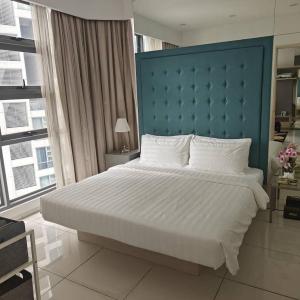 Omega Suite KL