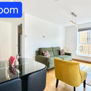 Luxurious 2 bedroom Flat Britannia Village London