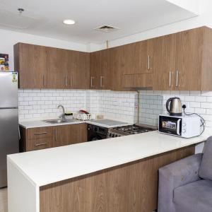 Stunning Studio Apartment in Jvc