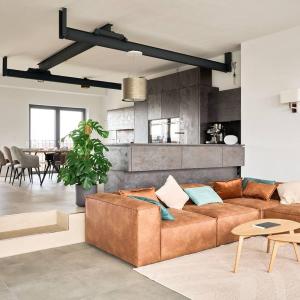 Stralau360 - Exclusive Penthouse with Sauna & Panoramic Rooftop