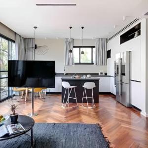 Luxury 3 Bedrooms Apt near Hilton hotel