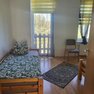 Wie Zuhause Gemütliche 2-Zimmerwohnung 65 m2 mit großer Küche 4 Betten DE, PL, EN