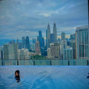 Infinitum Sky Pool Suites At KL