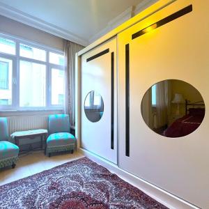 Timeless Elegance House Moda View